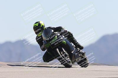 media/Oct-13-2025-Moto Forza (Mon) [[a66d839500]]/3-B Group/Session 4 (Turn 9)/